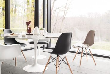 Biely mramorový kuchynský stôl