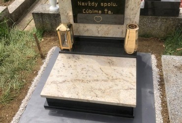Kombinovaný urnový hrob zo žuly Ivory Cream a Star Galaxy