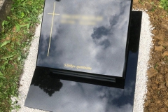 urnový hrob zo žuly Absolute Black