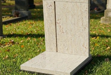 urnovy-hrob-pomnik-zula-bleda-kashmir-stonetec